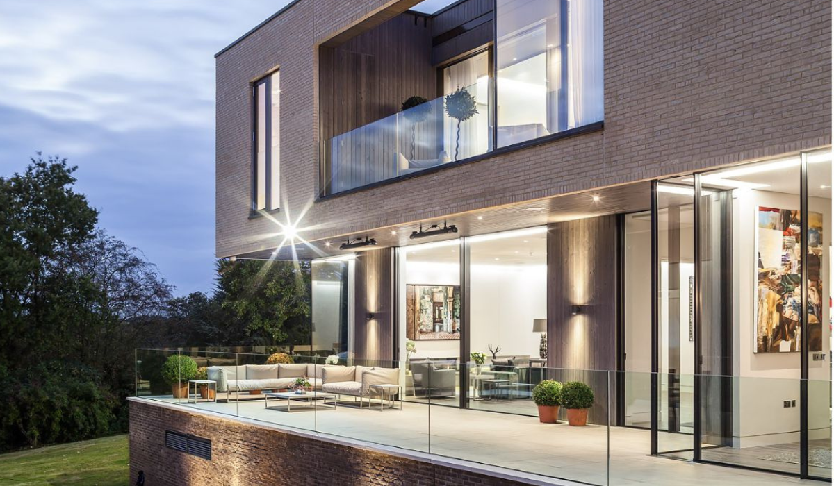 Glass Railing In House News - Stylish Glass Railings and Handrails for Safe Fenced Spaces