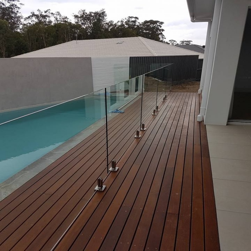 Heavy Glass Railing News - How thick should a frameless glass railing be?