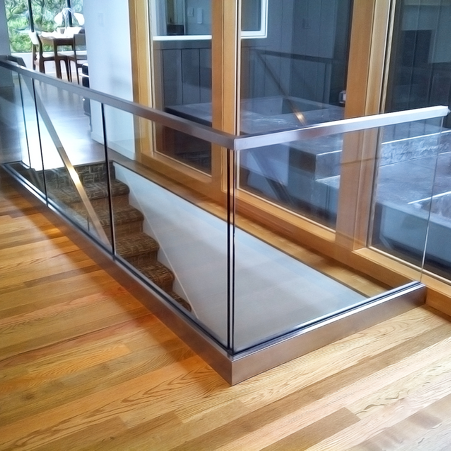 Glass stairway with square slot tube